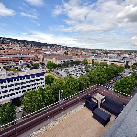 Panorama City Apartman Печ Экстерьер фото