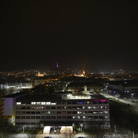 Panorama City Apartman Печ Экстерьер фото