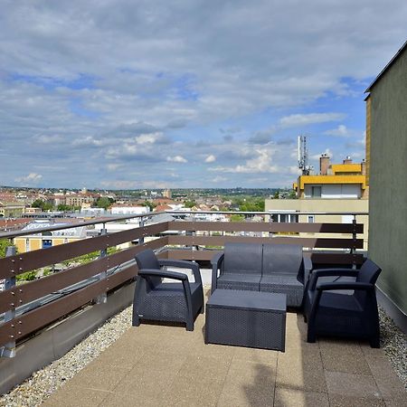 Panorama City Apartman Печ Экстерьер фото