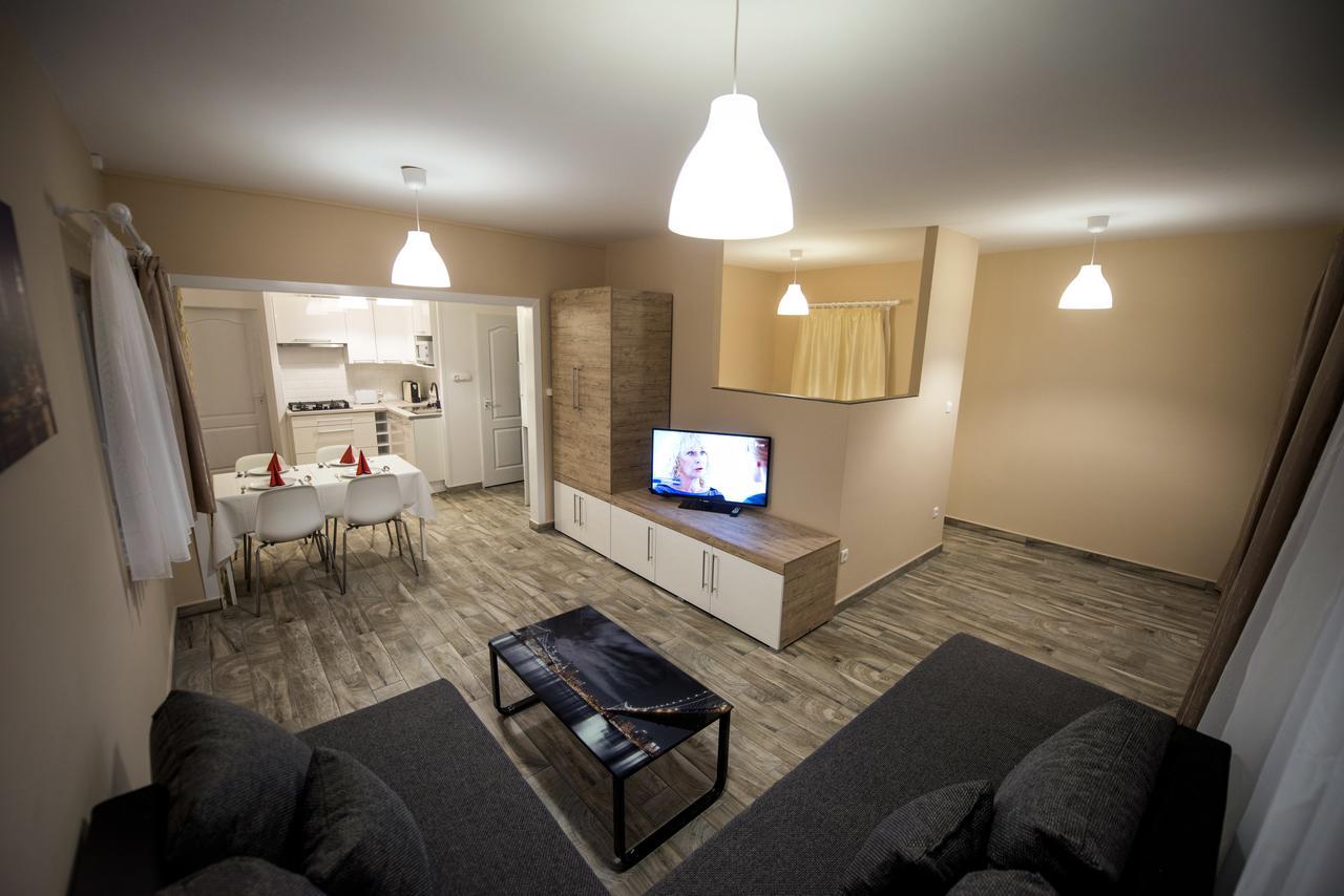 Panorama City Apartman Печ Экстерьер фото