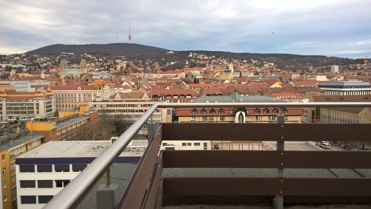 Panorama City Apartman Печ Экстерьер фото