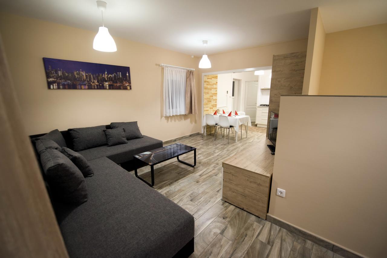 Panorama City Apartman Печ Экстерьер фото