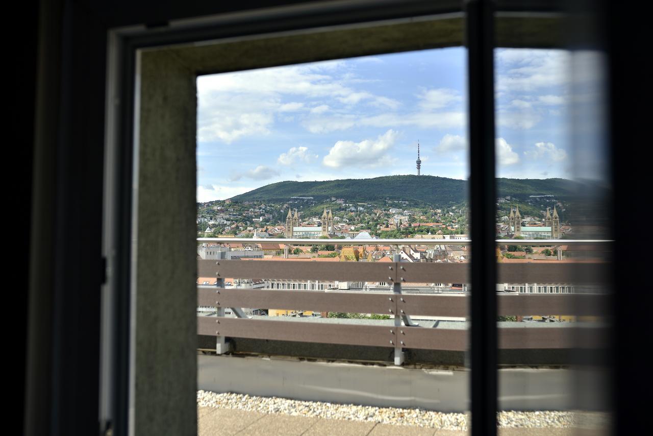 Panorama City Apartman Печ Экстерьер фото